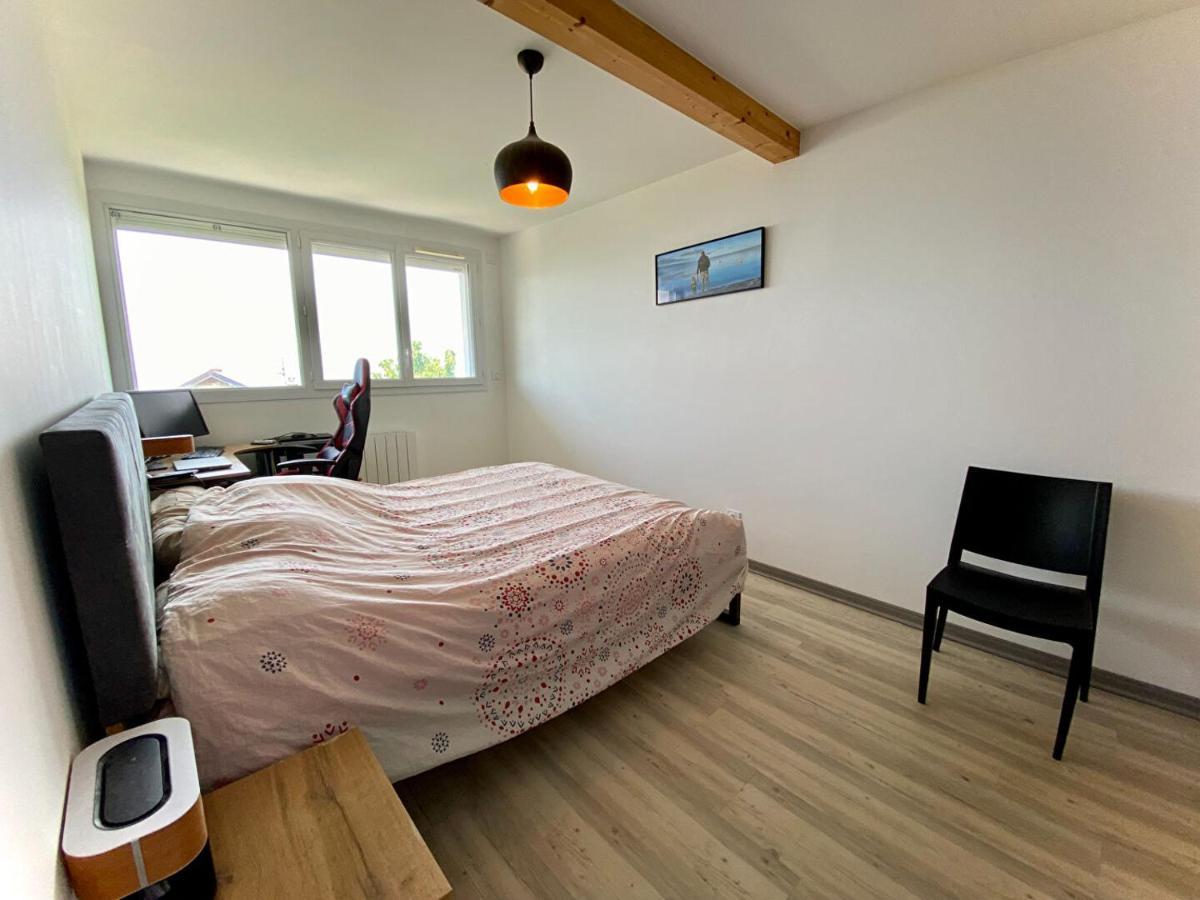 Chambre privée à 10mn du lac et stations de ski Publier Exterior foto